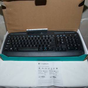 lot 428 image: Logitech MK320 Wireless Keyboard - No Mouse, Untested