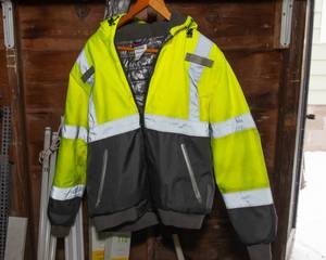 lot 463 image: Utility Pro Jacket size Large