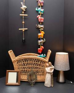 lot 314 image: Home Decor