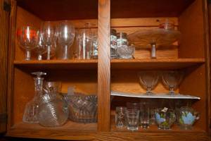 lot 331 image: Cabinet of Drinkware