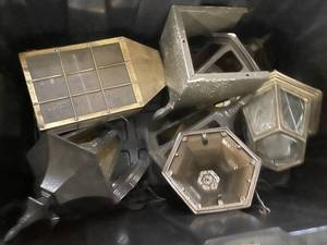B - Collection of Outdoor Light Fixtures with Security light with Tote and Lid