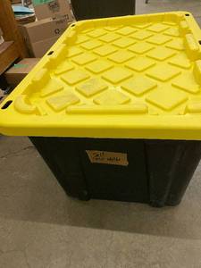 Plastic tote, empty