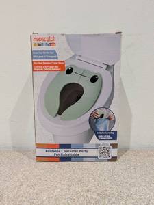 BRAND NEW HOPSCOTCH LANE FOLDABLE CHARACTER POTTY