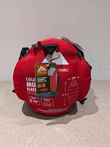 BRAND NEW OZARK TRAIL COLD WEATHER SLEEPING BAG