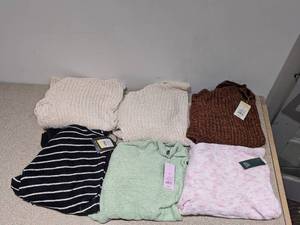 (6) BRAND NEW SIZE MEDIUM ASSORTED SWEATERS