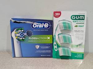 BRAND NEW ORAL B REPLACEMENT BRUSH HEADS (3 MISSING) & G.U.M SOFT PICKS