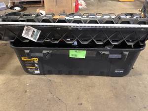 lot 27 image: Lot of Assorted Plumbing Items and Hardware Various Models and Conditions Customer Returns See Pictures