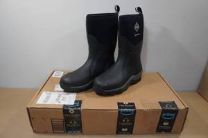 Muck Boots Arctic Sport Boots -Mens 11, Womens 12
