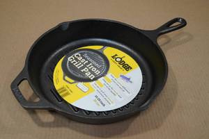 Lodge 10.25 Cast Iron Grill Pan