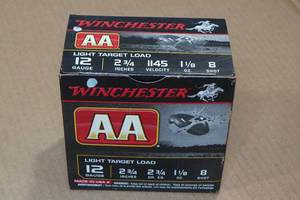 25 Winchester AA 12 Gauge 2-34 Light 7.5 Shot Shotshells