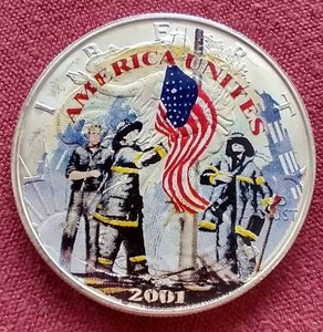 lot 30 image: 2001 American 1oz Silver Eagle - Colorized 911 Tribute
