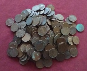 lot 64 image: (200) Wheat Pennies