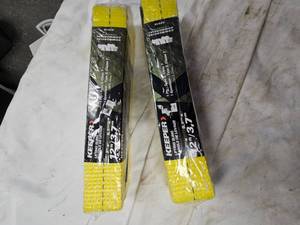 2 Keeper LiftingTowing Straps, like new