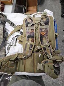 Game Plan Treestand Transport Vest , Military Water Bladder