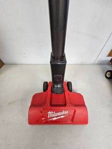 Milwaukee 18V  Fuel Vacuum, like new, clean