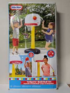lot 32 image: Little Tikes Tot Sports Basketball Set