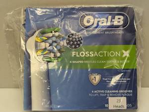 lot 38 image: Oral-B FlossActionX Electric Toothbrush Replacement Brush Heads - 23 Total