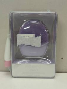 lot 106 image: FOREO Luna 3 Facial Cleansing Brush  Anti Aging Face Massage