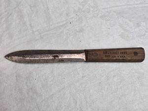 lot 22 image: Malco Duct Knife DK1 with Wooden Handle