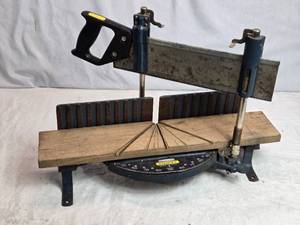 lot 38 image: Stanley Manual Miter Box with Saw