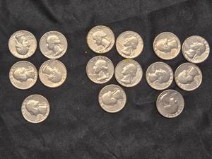 lot 80 image: Lot of 15 Bicentennial Quarters