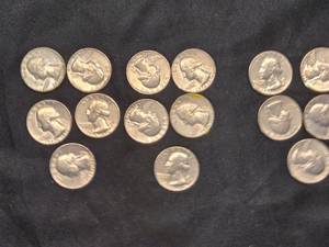 lot 86 image: Lot of 15 Bicentennial Quarters