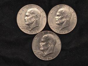 lot 94 image: Lot of 3 Eisenhower Bicentennial Silver Dollars 1776-1976
