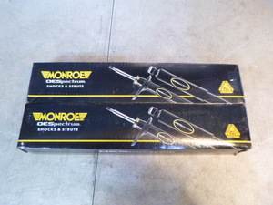 lot 91 image: 2 Monroe OESpectrum Shocks and Struts