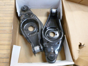 lot 131 image: 2 Lower Control Arms (Right and Left)