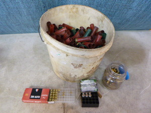 lot 152 image: Variety of Ammo Items