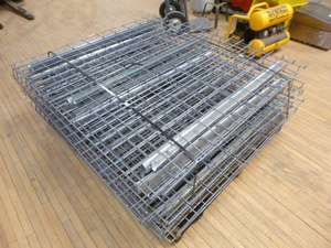 lot 8 image: 14 Pallet Racking 46 X 42 Wire Decks