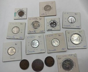 lot 4 image: Lot of 14 Mixed Canadian Coins
