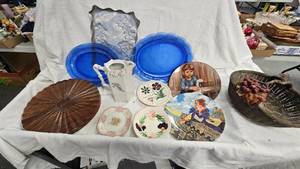 Blue Serving Platters, Canterbury Tales Collector Plate, Wood Trivet,