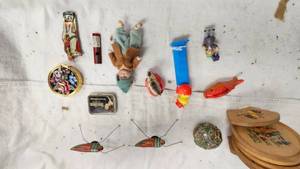 Cracker Jack Whistle, CowboyHorse Whistle,Tin Toy Grasshoppers