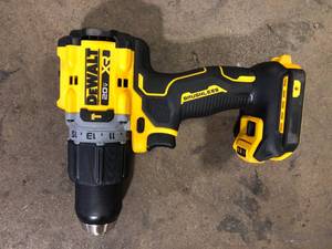 DEWALT 20V Compact Cordless 12 in. Hammer Drill (Tool Only)    Customer Returns See Pictures