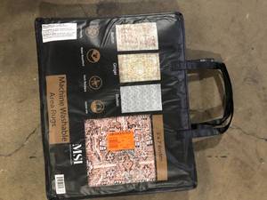 MSI Machine Washable Area rug Customer Returns See Pictures