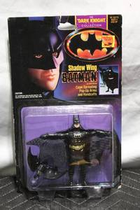 lot 14 image: Shadow Wing Batman Action Figure by Kenner  The Dark Knight Collection