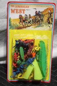 lot 20 image: The American West Vintage Toy Set of Cowboys and Indians