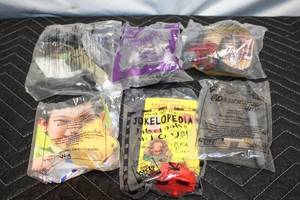 lot 61 image: Collection of 6 McDonalds Happy Meal Toys - Various Themes