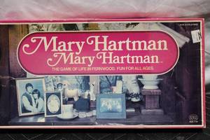 lot 77 image: Vintage Mary Hartman, Mary Hartman Board Game (1977)