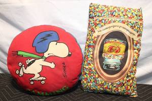 lot 83 image: Snoopy Round Pillow with Jelly Belly Bean Bag