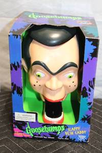 lot 118 image: Goosebumps Slappy Desk Caddy