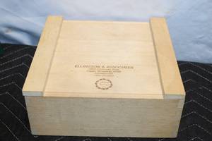 lot 124 image: Wooden Box by Ellingson & Associates