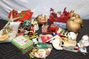 lot 174 image: Assorted Christmas Decor and Ornaments Collection