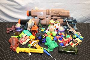 lot 175 image: Collection of Mixed Toys and Action Figures