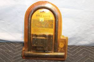 lot 183 image: Maximum Security Bike Lock with Heat Treated Steel Construction