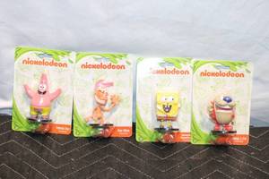 lot 198 image: Set of 4 Nickelodeon Character Figurines - SpongeBob, Patrick, Ren, Stimpy
