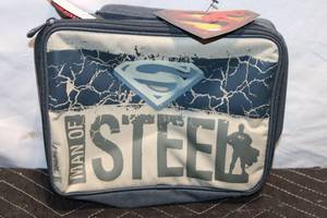 lot 214 image: Superman Man of Steel Lunch Bag by Thermos