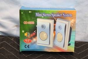 lot 225 image: Mini Stereo Speaker System CD-3303