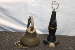 lot 241 image: Pair of Vintage Brass Bell and Spindle Decor Items